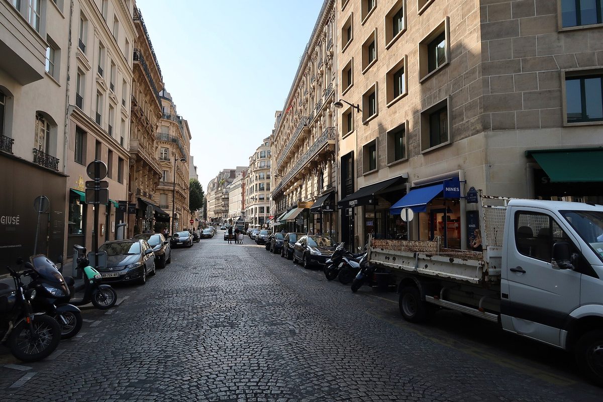 La rue du Faubourg-Saint-Honoré, dans le 8e arrondissement