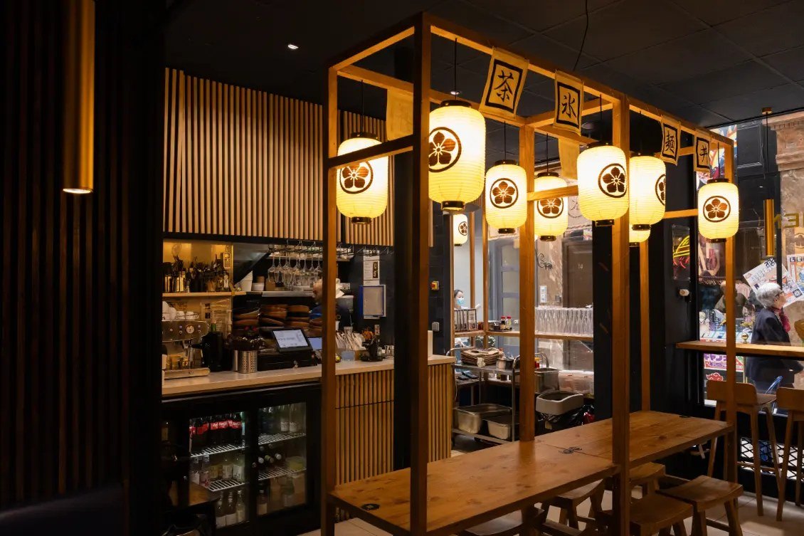 La salle de Yatai Ramen, passage Choiseul à Paris
